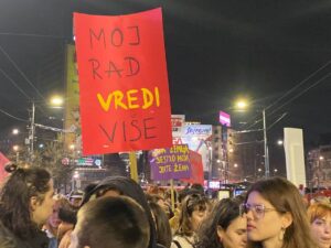 Transparent sa marša za Osmi mart