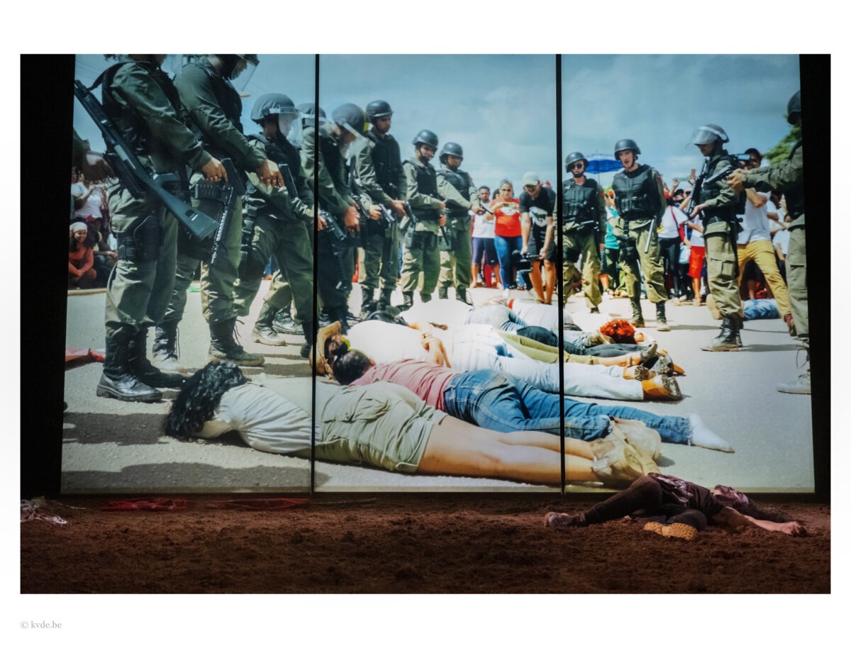 Antigona u Amazonu; Foto: Kurt Van der Elst