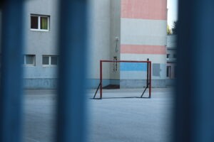 Dvorište osnovne škole u Beogradu; Foto: Mašina