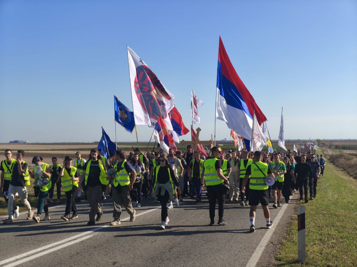 Šetnja studenata ka Novom Sadu