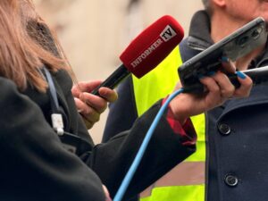 Mikrofon Informer televizije
